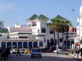 Exterior Mercado central Larache