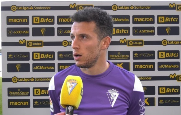 Oussama Idrissi hace declaraciones con el Cádiz CF