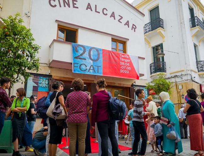 fachada cine Alcazar con cartel del 20 festival FCAT