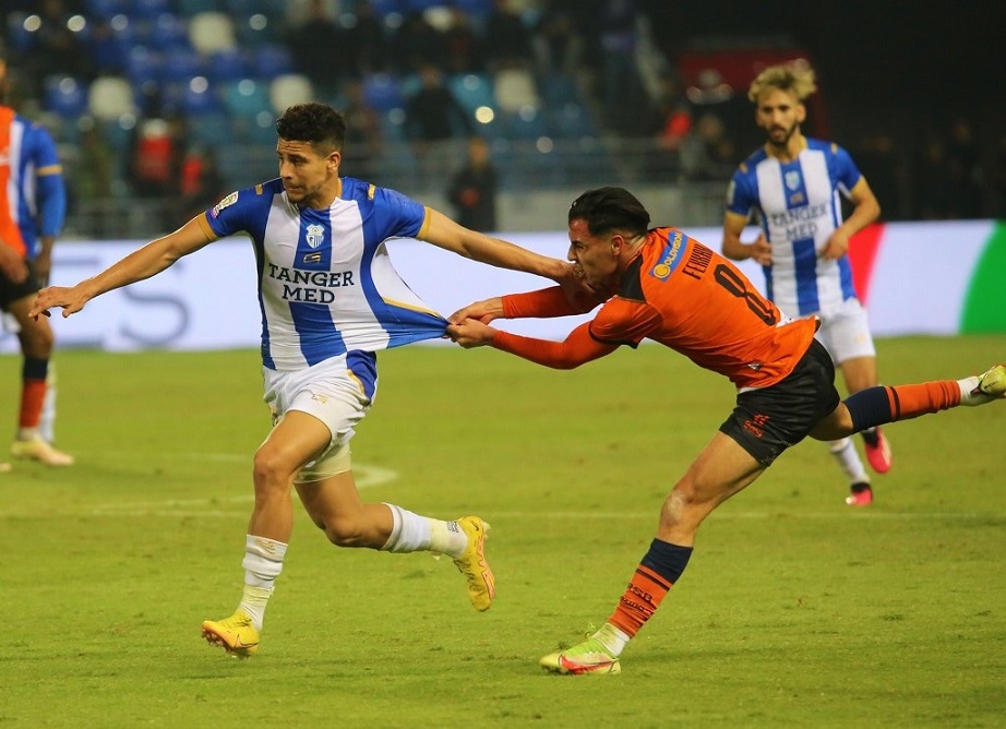 lance del partido entre el RS Berkane y el IRT Tánger