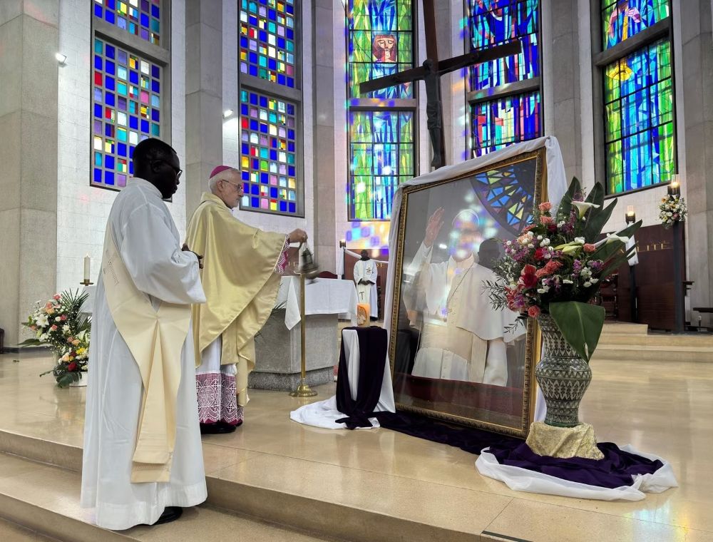 Misa Funeral Papa Francisco en catedral Tánger