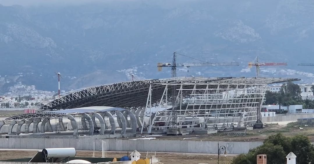 Estructura nueva terminal aeropuerto Saniat Ramel Tetuán