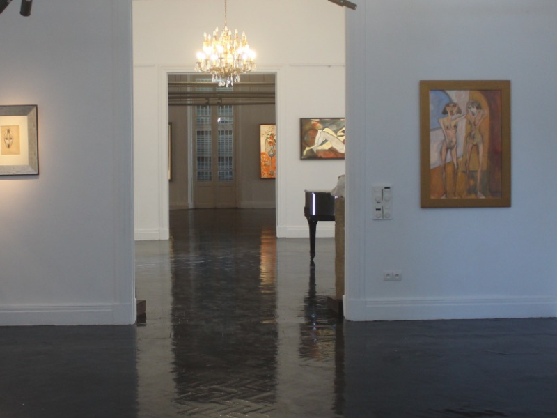 interior galería de arte Mohamed Drissi
