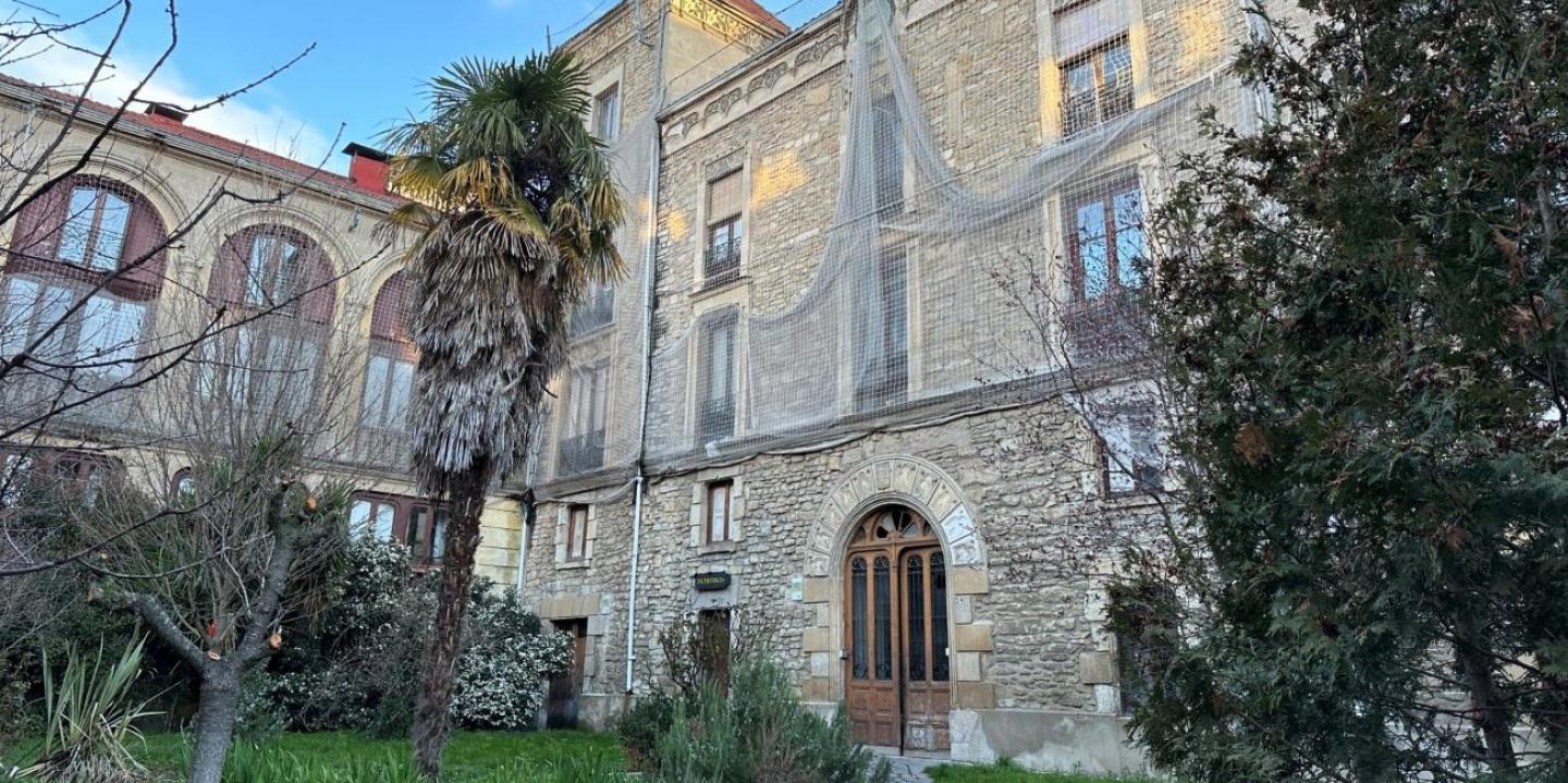 Fachada Palacio Alava Esquivel en Vitoria-Gazteiz