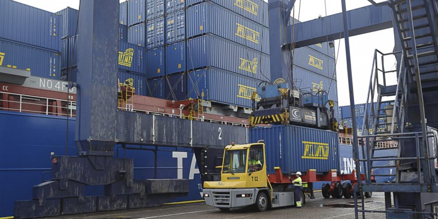 buque contenedores puerto Cádiz