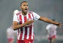 youssef el arabi delantero olympiakos