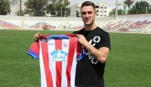 Guillem Rodríguez luce la camiseta del MAT en el estadio Sania Ramel