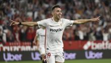 Munir El Haddadi con la camiseta del Sevilla en un partido